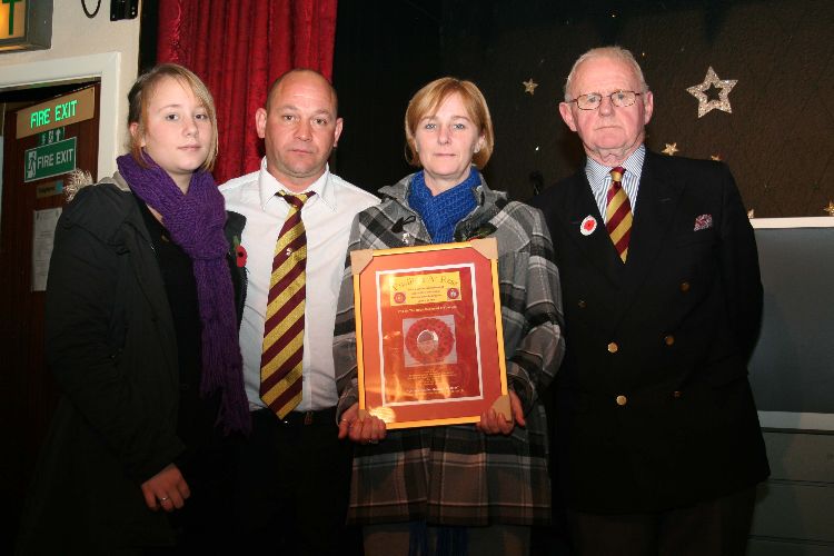 Images/REMEMBRANCE 2009 100 copy.jpg